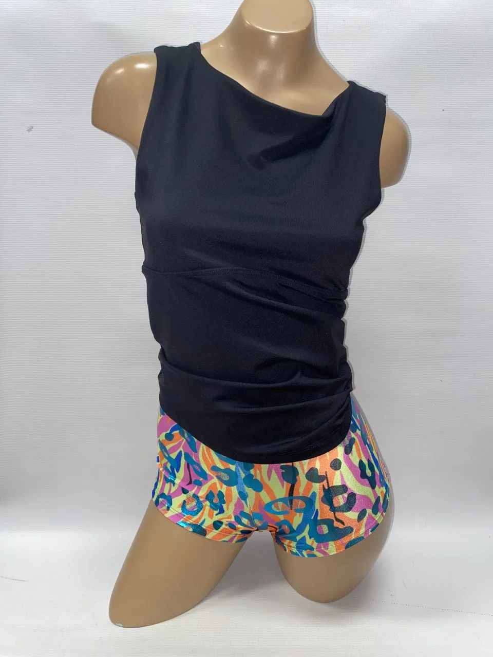 27825 2" Inseam Printed Metallic Shorts