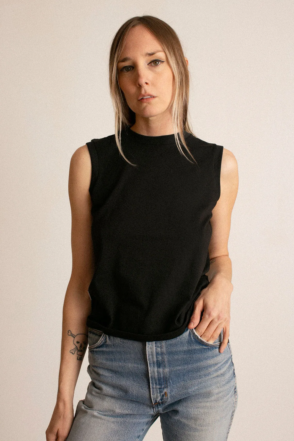 Black No.8 Tank