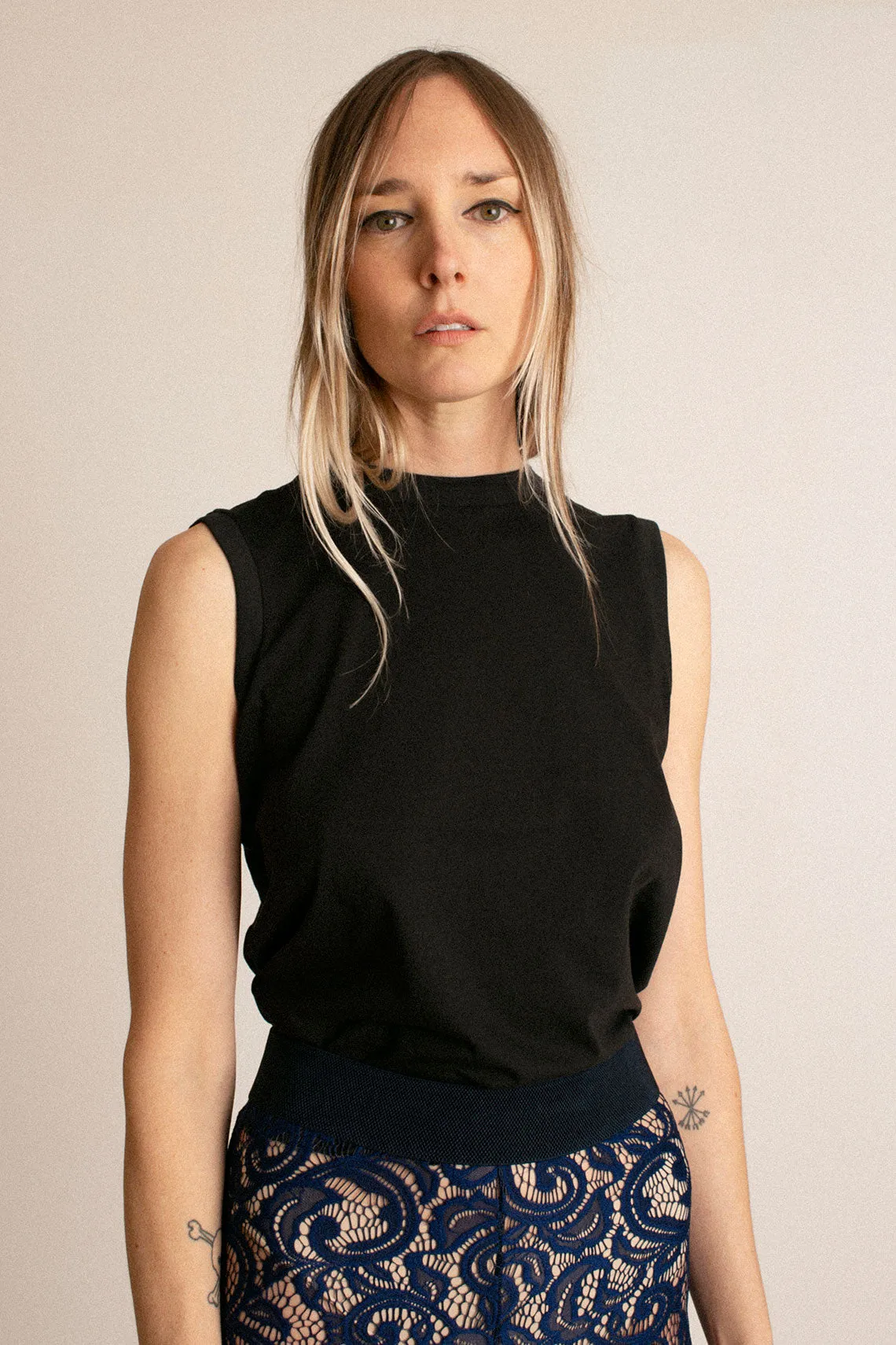 Black No.8 Tank