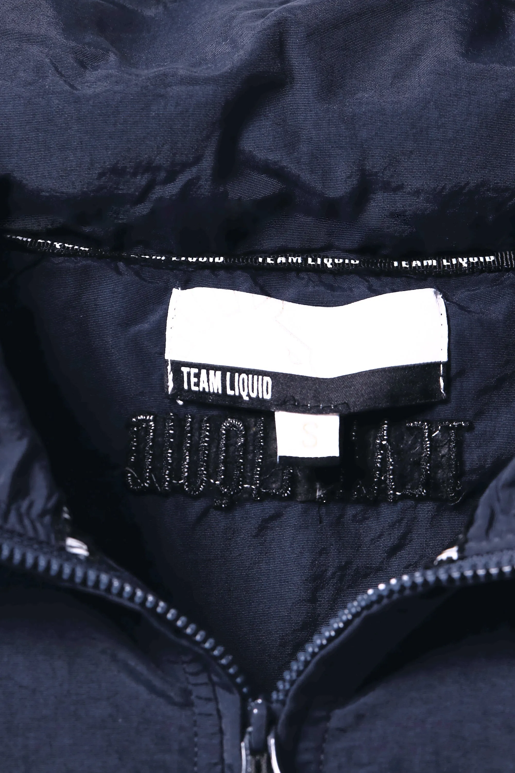 CREST RECYCLED NYLON WINDBREAKER