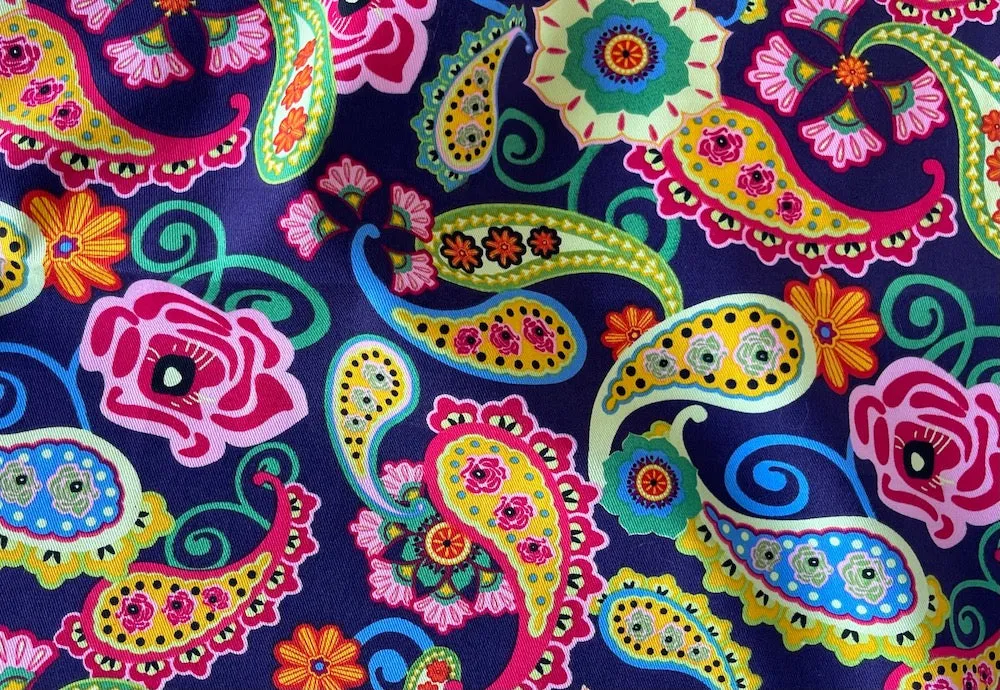 Mid-Weight Festival De Paisley on Navy Blue Cotton Twill (Made in Italy)