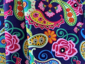Mid-Weight Festival De Paisley on Navy Blue Cotton Twill (Made in Italy)