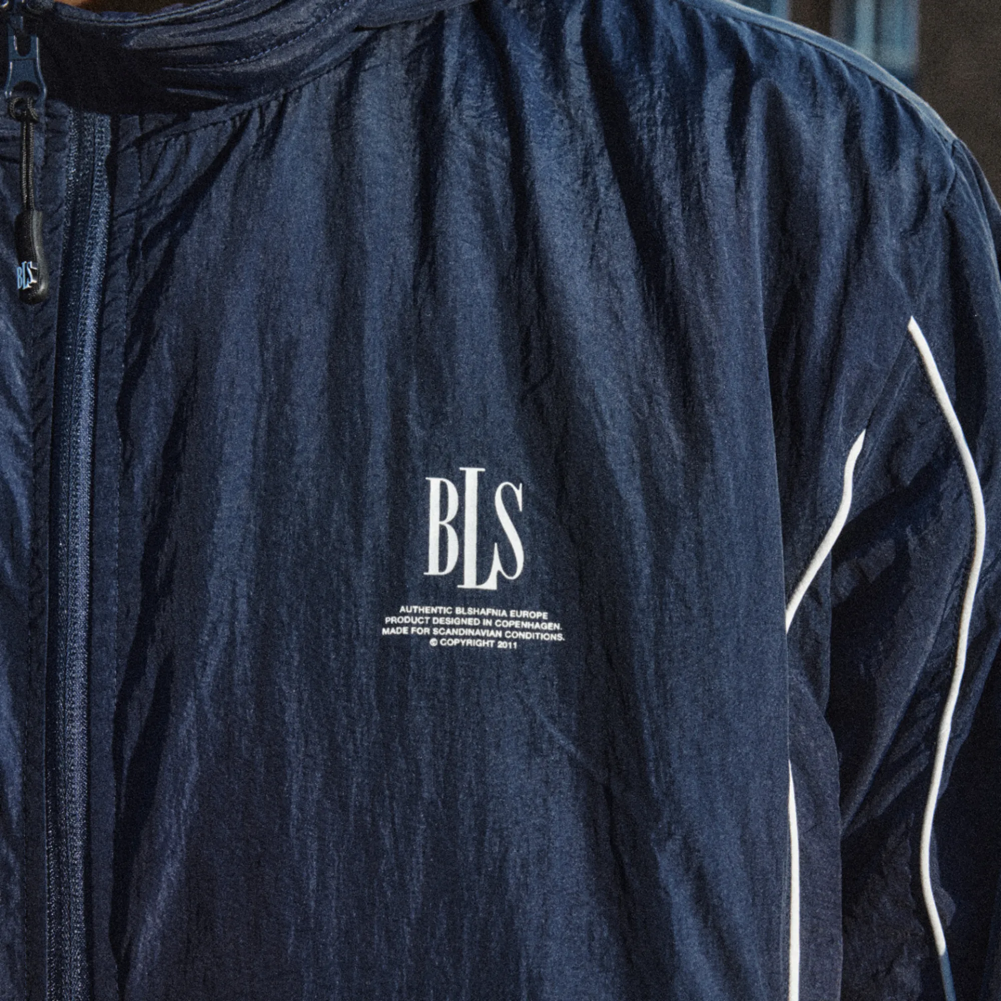Retro Windbreaker - Navy