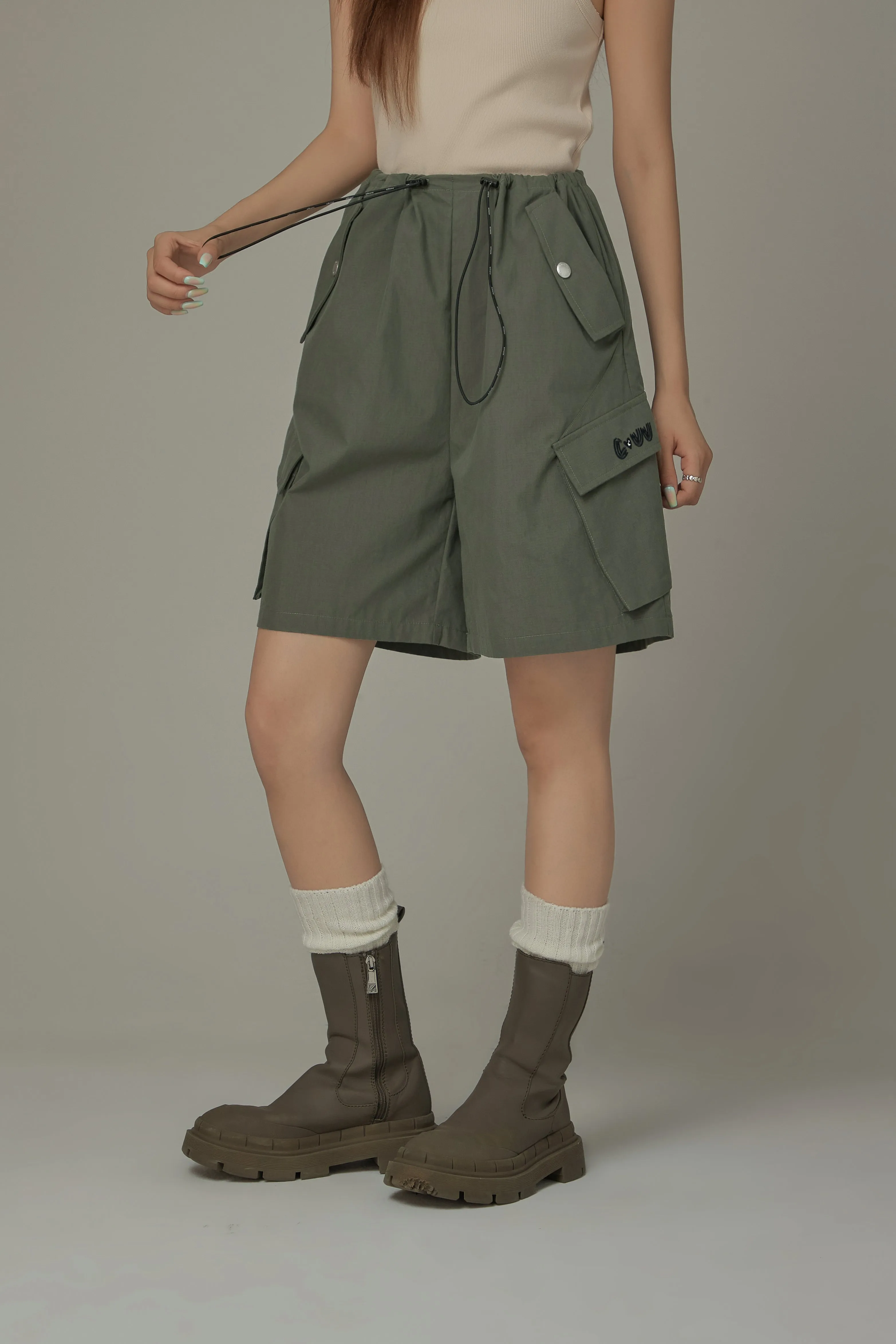 String Stopper Cargo Shorts